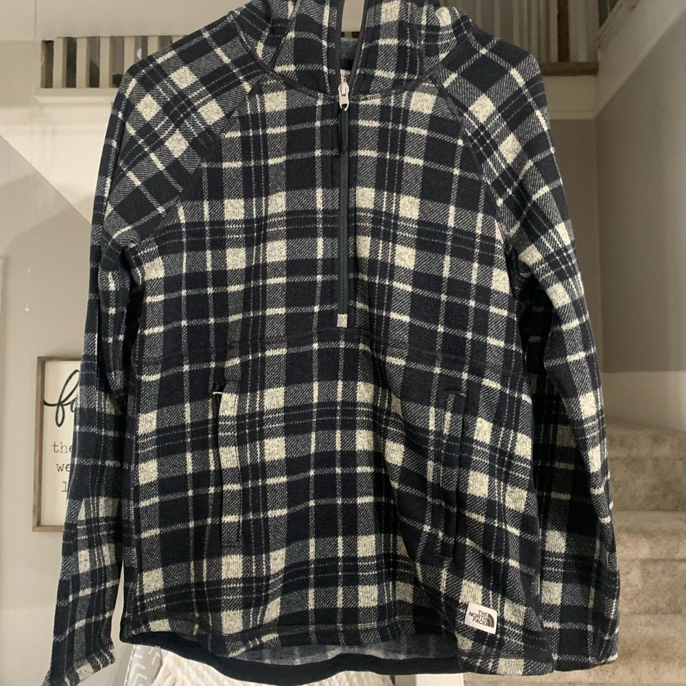 Womans medium north face printed crescent hooded pullover